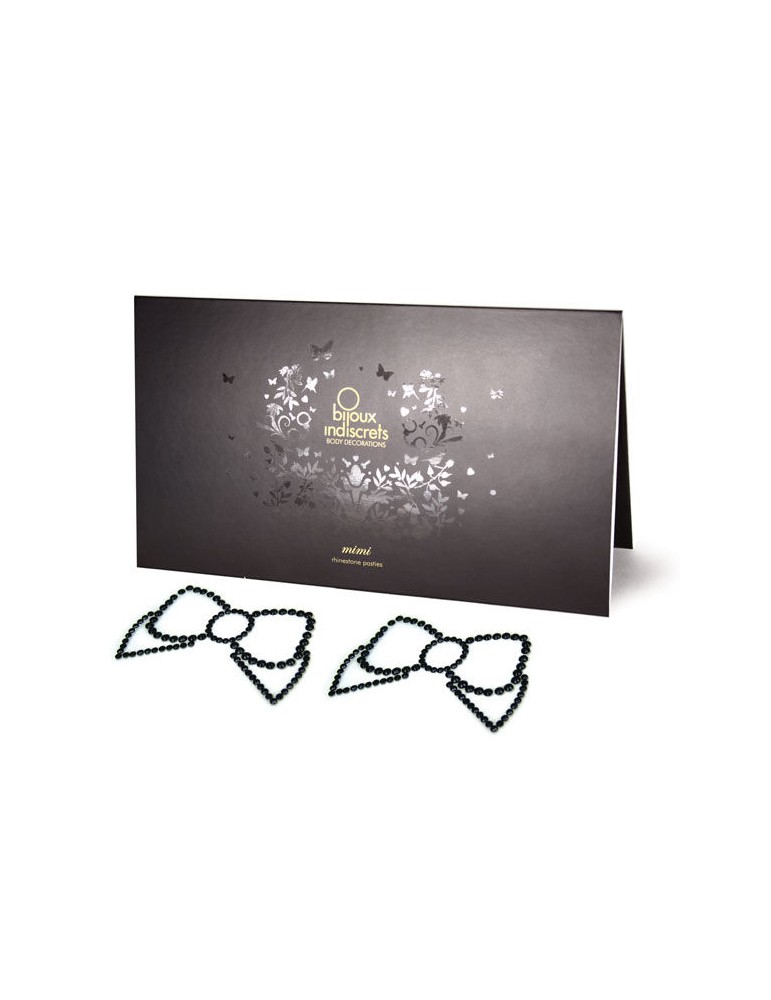 l'arc mimi couvre les mamelons noirs.