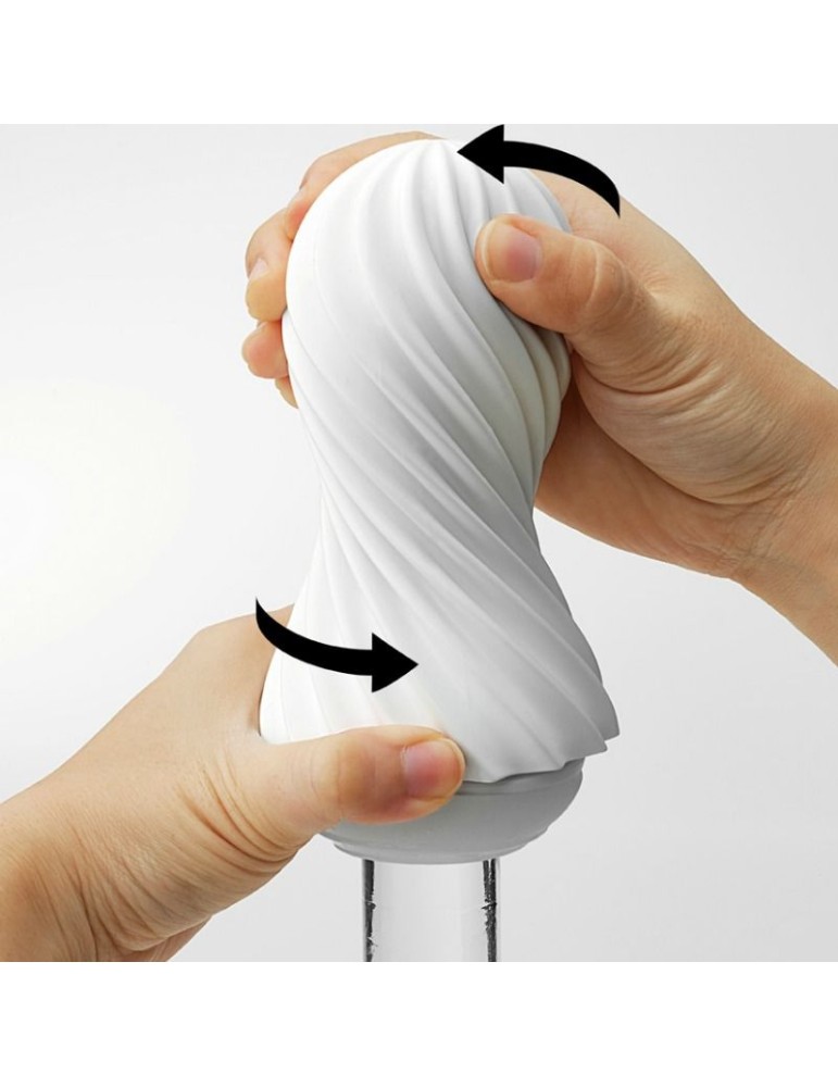 avoir un masturbateur masculin noir flexible._4