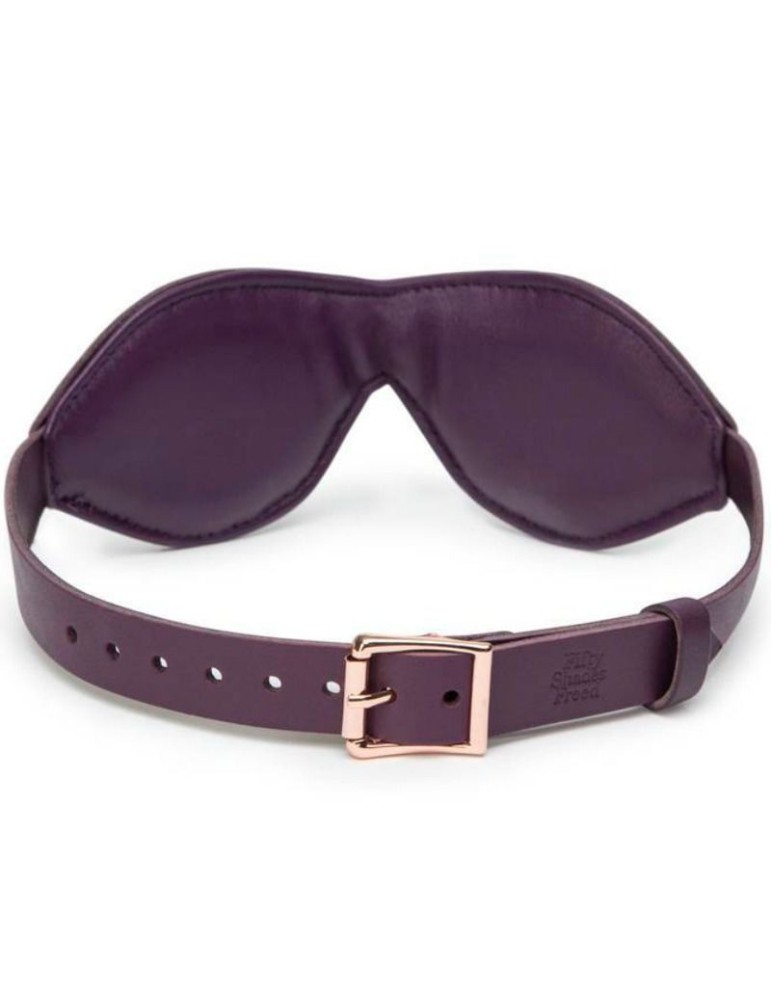 50 nuances masque en cuir libérée_2