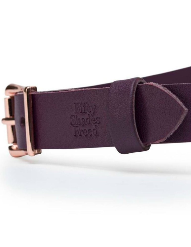 50 nuances masque en cuir libérée_4