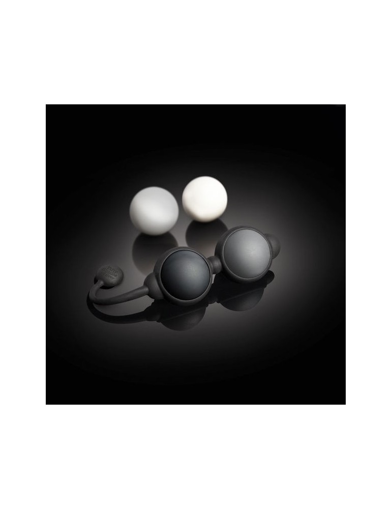 cinquante nuances de gris set boules de kegel_3