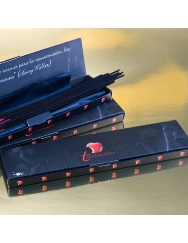 tentation d'encens érotique avec des phéromones de fruits de la passion.