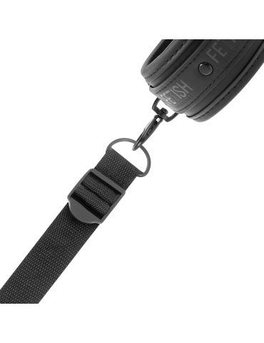 ensemble de menottes et de bondage soumis fétiche_6