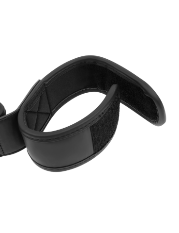 fétichisme soumis écarteur barre bondage_7