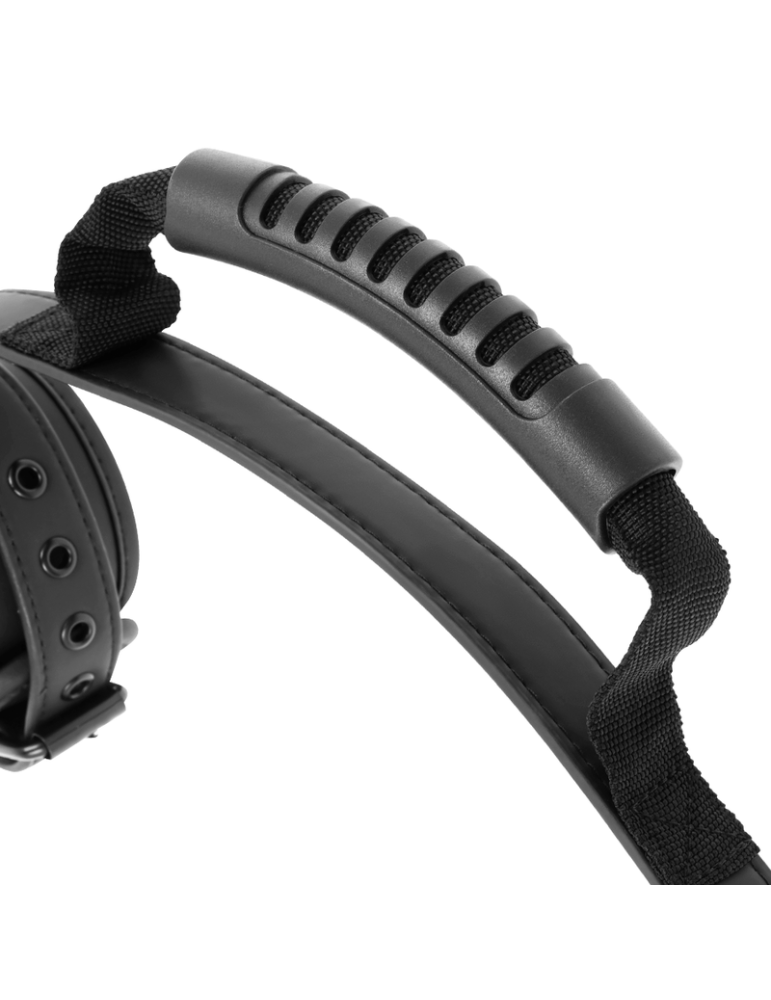 menottes soumises fétiche avec extracteur_6