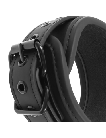 col soumis fétiche et menottes en cuir vegan_6