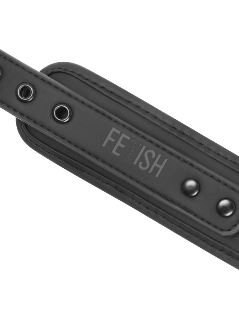 col soumis fétiche et menottes en cuir vegan_9