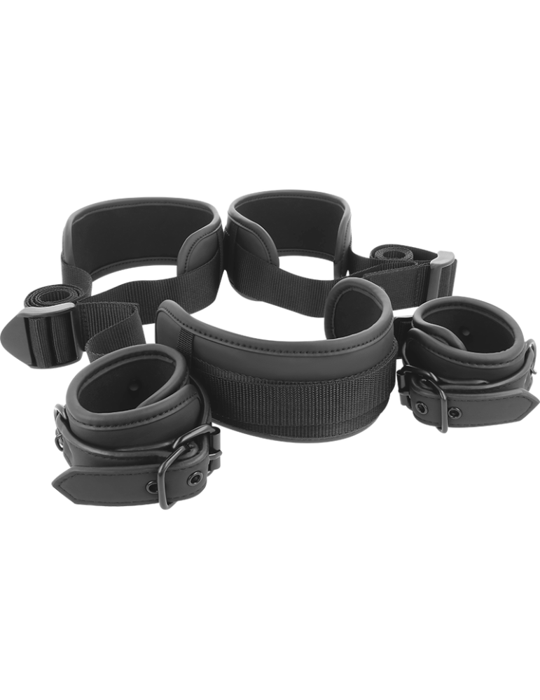 position de maître soumise fétiche avec 4 menottes_3