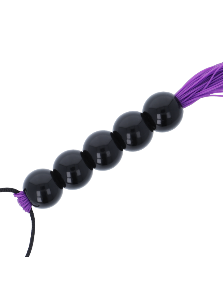 obscurité fouet bondage lilas
