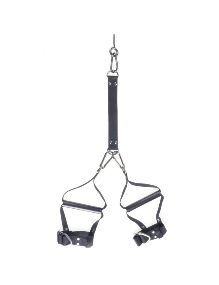 sir richards command a mis des menottes pour suspension_3