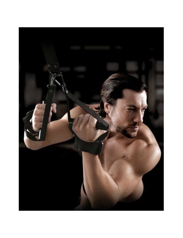 sir richards command a mis des menottes pour suspension_6